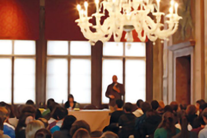 Libreria-Palazzo-Roberti-Bassano-del-Grappa-VI-Ott-2011_3.jpg