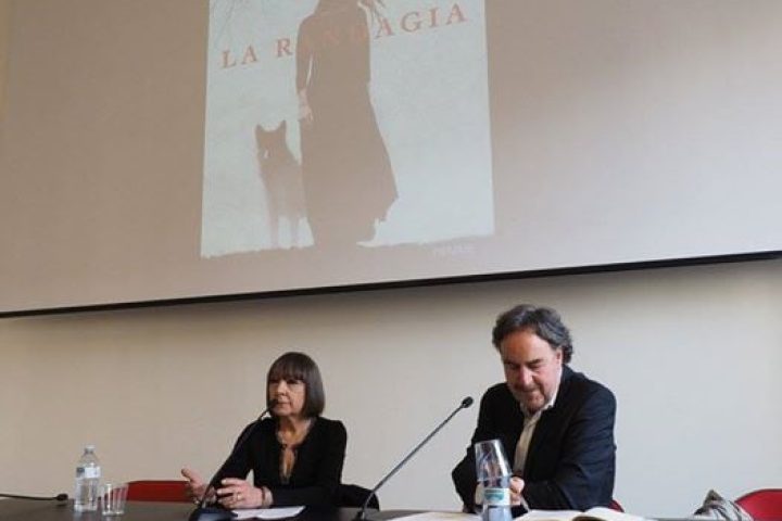 Mondadori-Megastore-Milano-Apr-2016_1.jpg