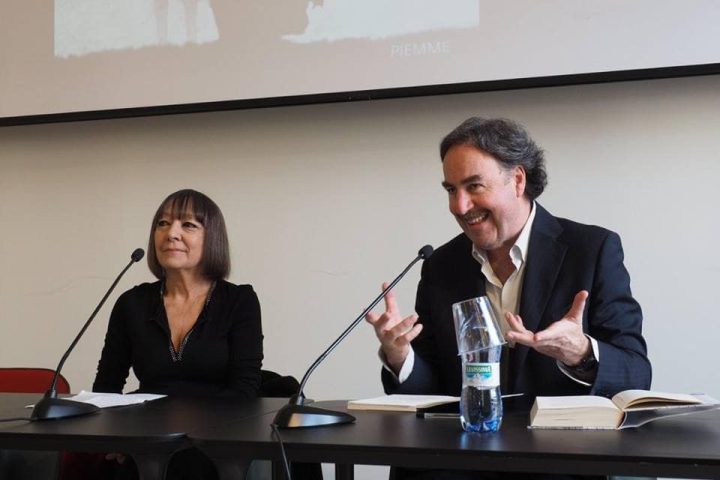 Mondadori-Megastore-Milano-Apr-2016_3.jpg