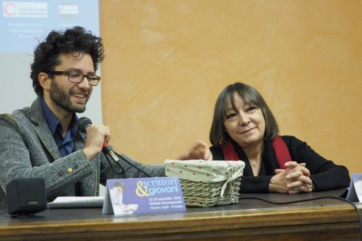 Scrittori-e-Giovani-Novara-Nov-2016_5.jpg